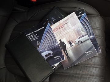 Jaguar XF 3.0d Portfolio 300pk!!, Full options, Nederlandse auto, Uniek 136