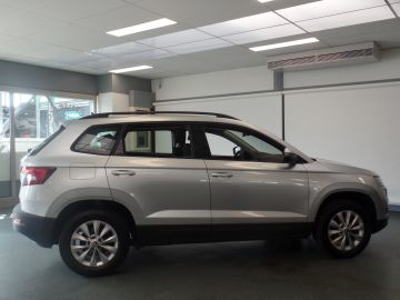 Škoda Karoq 1.5 TSI ACT Business Edition Plus Automaat, 1500kg trekgewicht, N