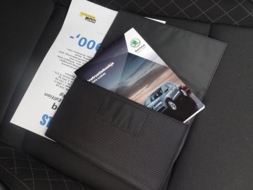 Škoda Karoq 1.5 TSI ACT Business Edition Plus Automaat, 1500kg trekgewicht, N