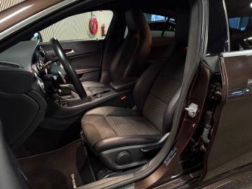 Mercedes-Benz CLA Shooting Brake 180 AMG STYLING-CAMERA-TREKHAAK-SFEER-COMPLEET