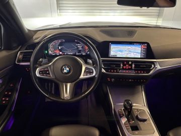 BMW 3 Serie Touring 320i M SPORTPAKKET-ACC-SPORTSTOELEN-CAMERA-COMPLEET