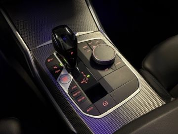 BMW 3 Serie Touring 320i M SPORTPAKKET-ACC-SPORTSTOELEN-CAMERA-COMPLEET