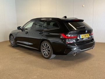 BMW 3 Serie Touring 320i M SPORTPAKKET-ACC-SPORTSTOELEN-CAMERA-COMPLEET