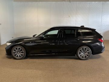 BMW 3 Serie Touring 320i M SPORTPAKKET-ACC-SPORTSTOELEN-CAMERA-COMPLEET