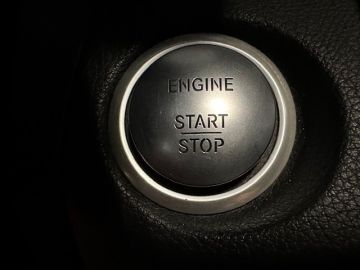 Mercedes-Benz GLC 250D 4 Matic AMG STYLING-PANORAMA-COMAND-COMPLEET