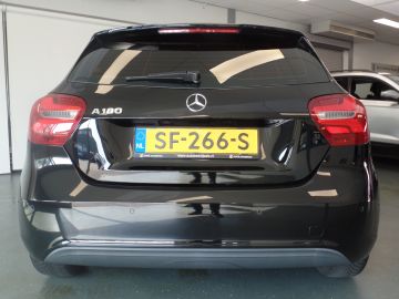 Mercedes-Benz A-Klasse 180 Business Solution Navigatie, Achteruitrijcamera, Pdc V/A,Spor