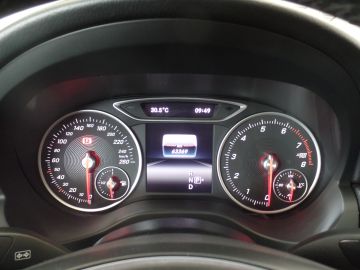 Mercedes-Benz A-Klasse 180 Business Solution Navigatie, Achteruitrijcamera, Pdc V/A,Spor