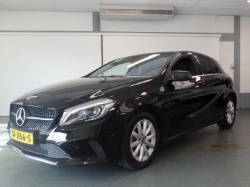 Mercedes-Benz A-Klasse 180 Business Solution Navigatie, Achteruitrijcamera, Pdc V/A,Spor