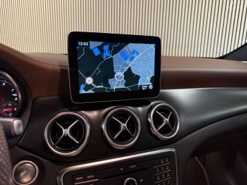 Mercedes-Benz GLA 250 Urban-PANORAMA-MEMORY-360 CAMERA-TREKHAAK-COMPL.