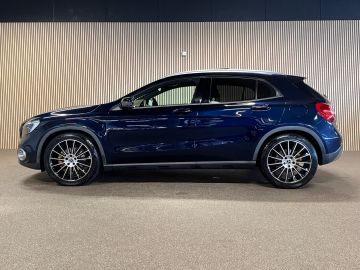 Mercedes-Benz GLA 250 Urban-PANORAMA-MEMORY-360 CAMERA-TREKHAAK-COMPL.