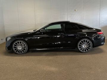 Mercedes-Benz E-Klasse Coupé 300 AMG STYLING-PANORAMA-NIGHT-CAMERA-TREKHAAK-COMPLEET