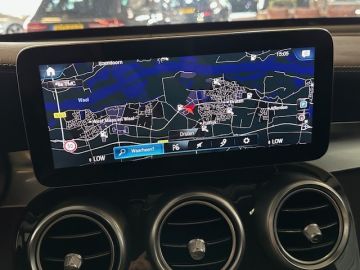 Mercedes-Benz GLC 300e 4 Matic Luxury-PANORAMA-360 CAMERA-TREKHAAK-DODEHOEK-COMPLEE