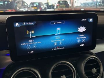 Mercedes-Benz GLC 300e 4 Matic Luxury-PANORAMA-360 CAMERA-TREKHAAK-DODEHOEK-COMPLEE