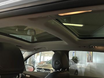 Mercedes-Benz GLC 300e 4 Matic Luxury-PANORAMA-360 CAMERA-TREKHAAK-DODEHOEK-COMPLEE