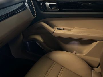 Porsche Cayenne Coupé 3.0 E Hybrid-HEAD UP-INNODRIVE-VIERWIELSTURING-LUCHT-PANO-Z