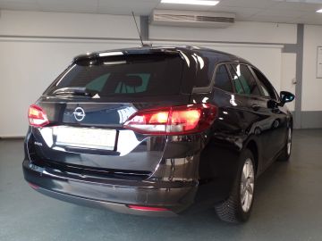 Opel Astra Sports Tourer 1.2 Business Edition 110pk Navigatie, Achteruitrijc