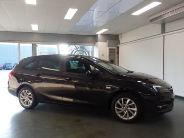 Opel Astra Sports Tourer 1.2 Business Edition 110pk Navigatie, Achteruitrijc