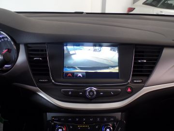 Opel Astra Sports Tourer 1.2 Business Edition 110pk Navigatie, Achteruitrijc