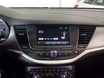 Opel Astra Sports Tourer 1.2 Business Edition 110pk Navigatie, Achteruitrijc