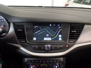 Opel Astra Sports Tourer 1.2 Business Edition 110pk Navigatie, Achteruitrijc
