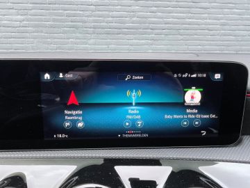Mercedes-Benz A-Klasse 250 e AMG - Trekhaak - Accu garantie - MBUX Plus - Camera - Apple