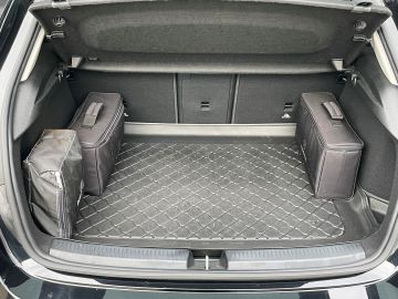 Mercedes-Benz A-Klasse 250 e AMG - Trekhaak - Accu garantie - MBUX Plus - Camera - Apple