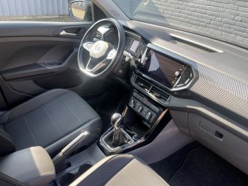 Volkswagen T-Cross 1.0 TSI Life - Dodehoekdetectie - Apple car play - Cruise control