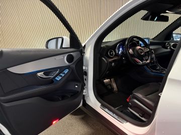 Mercedes-Benz GLC 250 4 Matic AMG STYLING-PANORAMA-DODEHOEK-SFEER-20 INCH MULTISPAA