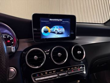Mercedes-Benz GLC 250 4 Matic AMG STYLING-PANORAMA-DODEHOEK-SFEER-20 INCH MULTISPAA