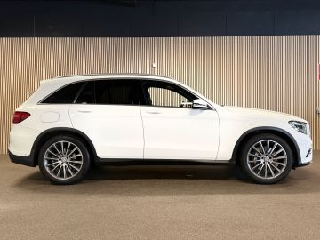 Mercedes-Benz GLC 250 4 Matic AMG STYLING-PANORAMA-DODEHOEK-SFEER-20 INCH MULTISPAA