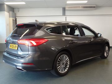 Ford Focus Wagon 1.0 EcoBoost Vignale 125pk, Full options!!, Navigatie, Acht