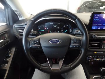 Ford Focus Wagon 1.0 EcoBoost Vignale 125pk, Full options!!, Navigatie, Acht