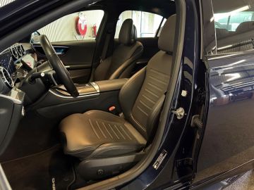 Mercedes-Benz C-Klasse 200 AMG STYLING-NIGHT-TREKHAAK-PANORAMA-ORIG NL-COMPLEET