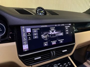 Porsche Cayenne Coupé 3.0 E Hybrid-BURMESTER-INNODRIVE-VIERWIELSTURING-LUCHT-PANO