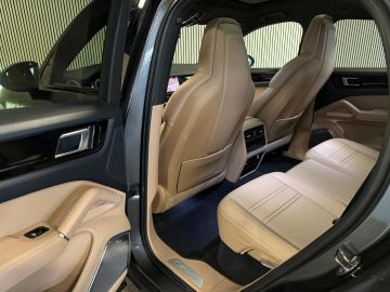 Porsche Cayenne Coupé 3.0 E Hybrid-BURMESTER-INNODRIVE-VIERWIELSTURING-LUCHT-PANO