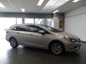 Opel Astra Sports Tourer 1.0 Turbo Innovation Navigatie, Achteruitrijcamera,