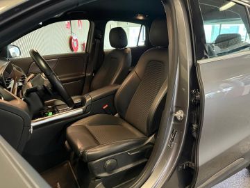 Mercedes-Benz GLA 200 Progressive-CAMERA-APPLE CARPLAY-ECC-STOELCOMFORT-COMPLEET