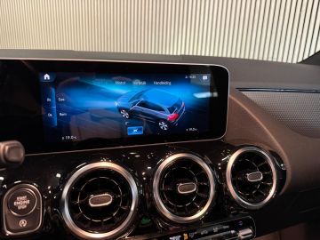 Mercedes-Benz GLA 200 Progressive-CAMERA-APPLE CARPLAY-ECC-STOELCOMFORT-COMPLEET