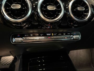 Mercedes-Benz GLA 200 Progressive-CAMERA-APPLE CARPLAY-ECC-STOELCOMFORT-COMPLEET