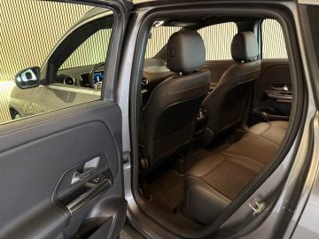 Mercedes-Benz GLA 200 Progressive-CAMERA-APPLE CARPLAY-ECC-STOELCOMFORT-COMPLEET