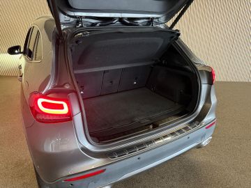 Mercedes-Benz GLA 200 Progressive-CAMERA-APPLE CARPLAY-ECC-STOELCOMFORT-COMPLEET