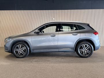 Mercedes-Benz GLA 200 Progressive-CAMERA-APPLE CARPLAY-ECC-STOELCOMFORT-COMPLEET