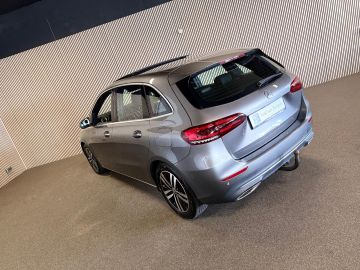 Mercedes-Benz B-Klasse 200 Progressive-MEMORY-PANORAMA-TREKHAAK-KEYLESS-COMPLEET