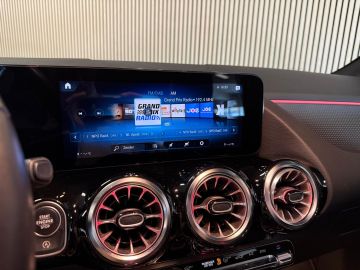 Mercedes-Benz B-Klasse 200 Progressive-MEMORY-PANORAMA-TREKHAAK-KEYLESS-COMPLEET