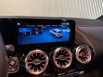 Mercedes-Benz B-Klasse 200 Progressive-MEMORY-PANORAMA-TREKHAAK-KEYLESS-COMPLEET