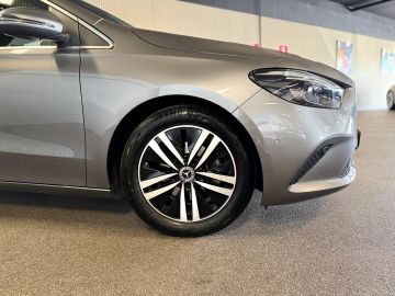 Mercedes-Benz B-Klasse 200 Progressive-MEMORY-PANORAMA-TREKHAAK-KEYLESS-COMPLEET