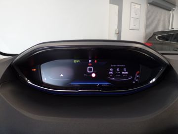 Peugeot 3008 1.2 PureTech Blue Lease Allure 130pk automaat, Navigatie, Achteru