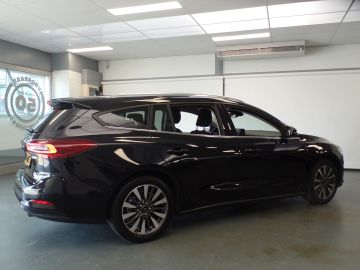 Ford Focus Wagon 1.0 EcoBoost Hybrid Titanium 125pk automaat, Nieuw model!! 