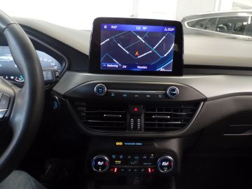 Ford Focus Wagon AUTOMAAT 1.0 EcoBoost Hybrid Titanium 125pk automaat, Nieuw
