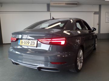 Audi A3 Limousine 30 TFSI Advance Sport S-LINE, Navigatie, Clima controle